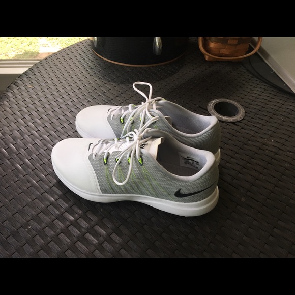 SOLD - Nike Lunarlon Running Shoes - Picture 3 of 6